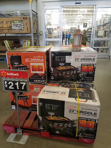 Department Store «Walmart Supercenter», reviews and photos, 29574 W Seven Mile Rd, Livonia, MI 48152, USA