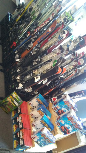 Sporting Goods Store «Play It Again Sports», reviews and photos, 7499 W Layton Ave, Greenfield, WI 53220, USA