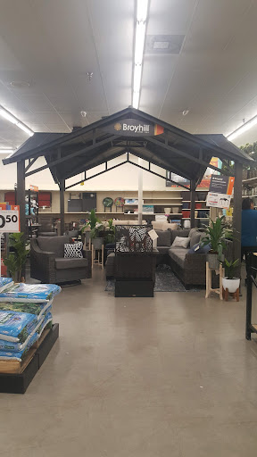 Discount Store «Big Lots», reviews and photos, 2882 Tamiami Trail E, Naples, FL 34112, USA