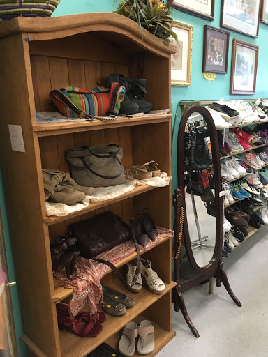 Thrift Store «Humane Society Thrift Store», reviews and photos, 4445 20th St, Vero Beach, FL 32966, USA