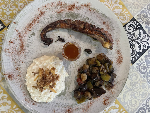 El Búcaro en Algámitas