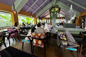 Thai Gallery Restaurant image