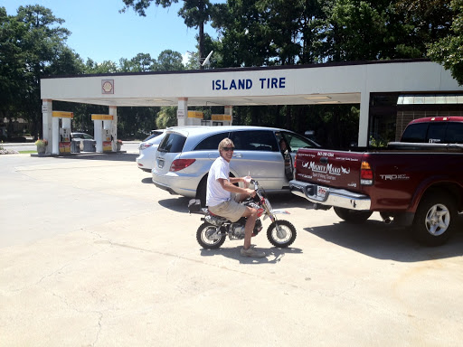 Auto Repair Shop «Island Tire & Automotive Services», reviews and photos, 4 Palmetto Bay Rd, Hilton Head Island, SC 29928, USA