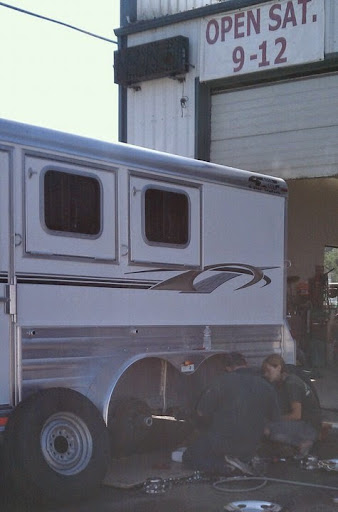 RV Repair Shop «Lafayette Auto Body & RV Repair», reviews and photos, 204 3rd St, Lafayette, OR 97127, USA