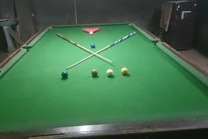 9 Balls White House snooker accademy image