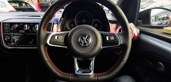 Reviews of Listers Volkswagen Worcester in Worcester - Car dealer