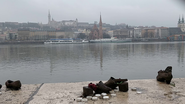 Cipők a Duna-parton - Budapest