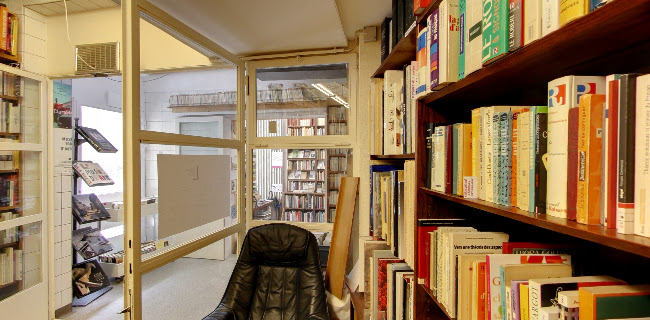 Rezensionen über Librairie de la Louve in Lausanne - Buchhandlung