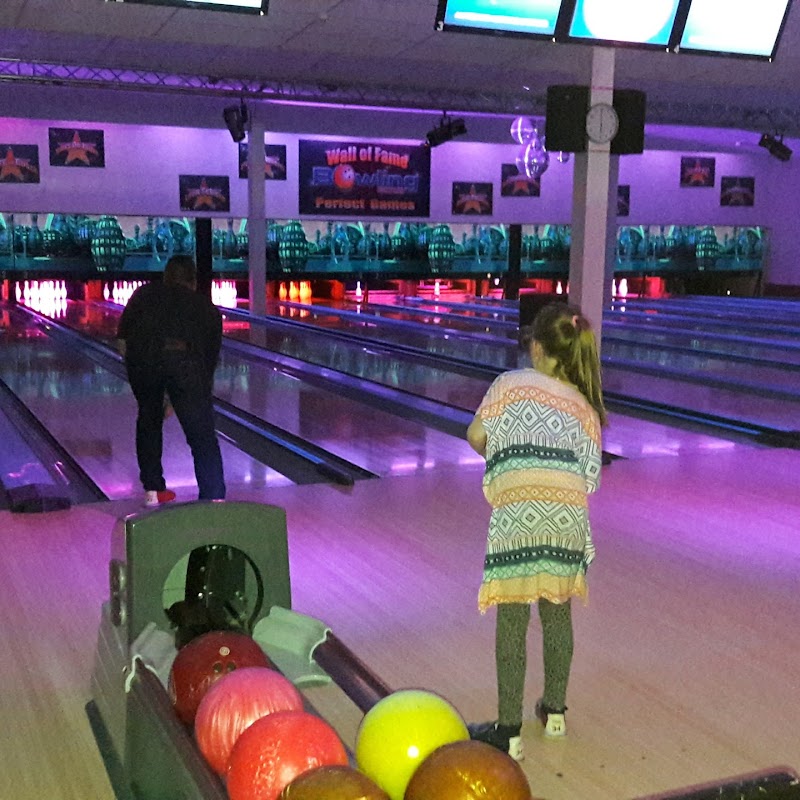 Bowling Goes