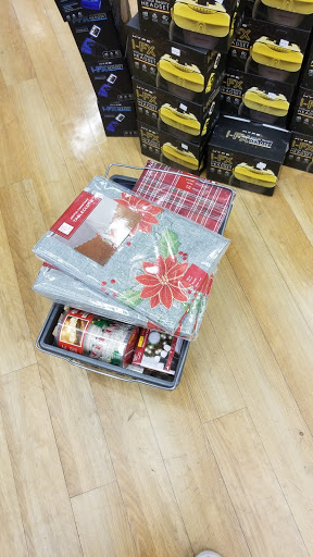 Department Store «Bed Bath & Beyond», reviews and photos, 2385 Iron Point Rd, Folsom, CA 95630, USA