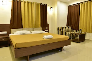 Shubh Hotel and Takeaway image