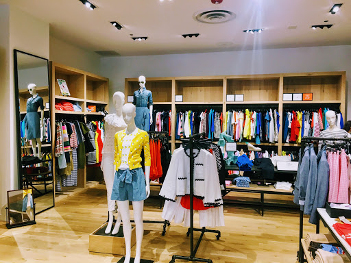 Clothing Store «J.Crew», reviews and photos, 3423 N Southport Ave, Chicago, IL 60657, USA