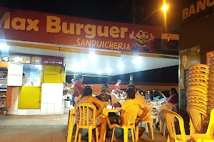 Max Burguer Sanduicheria image