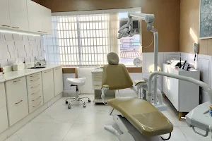 Consultório Dentista - Dra Luciana de Souza image