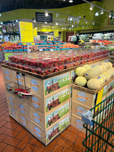 Grocery Store «Whole Foods Market», reviews and photos, 801 E Lamar Blvd, Arlington, TX 76011, USA