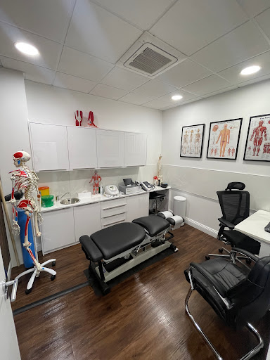 Back Pain Centre Chiropractic & Sports Massage Therapy