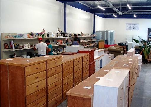 Thrift Store «Society of St. Vincent de Paul Long Beach Thrift Store», reviews and photos