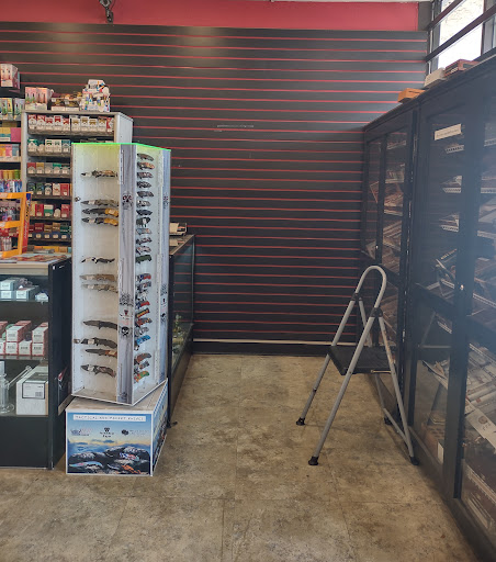 Tobacco Shop «Smokerz Paradize», reviews and photos, 1733 SW Military Dr, San Antonio, TX 78221, USA