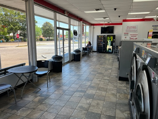 Laundromat «Commerce Wash House-Coin Laundry», reviews and photos, 2167 N Elm St, Commerce, GA 30529, USA