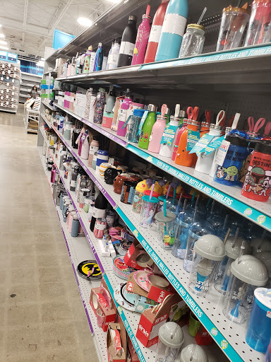 Home Goods Store «At Home», reviews and photos, 1072 W Mercury Blvd, Hampton, VA 23666, USA