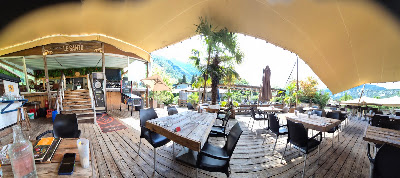 Le Santo - Bar / Restaurant - Piscine Chauffée à Talloires-Montmin