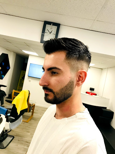 Comments and reviews of Saundersfoot Barbers
