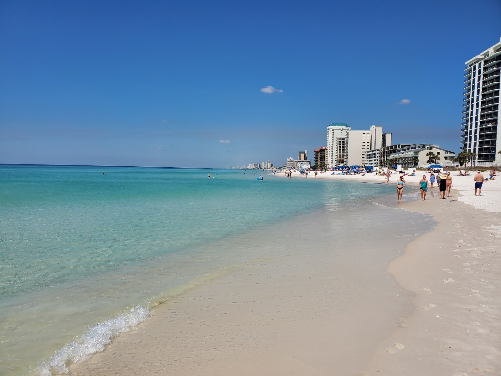 Φωτογραφία του Παραλία Lower Grand Lagoon με ψιλή λευκή άμμος επιφάνεια