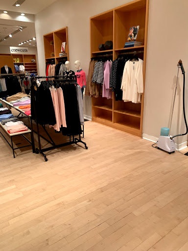 Clothing Store «J.Crew», reviews and photos, 4400 Sharon Rd #196, Charlotte, NC 28211, USA