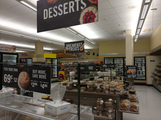 Grocery Store «Giant Food», reviews and photos, 2501 9th Rd S, Arlington, VA 22204, USA