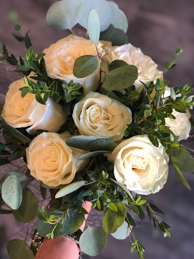 Florist «Open Air Designs - Florist | Wedding Planning | Gifts», reviews and photos, 607 N Myrtle Ave, Clearwater, FL 33755, USA