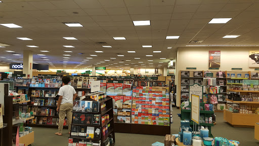 Book Store «Barnes & Noble», reviews and photos, 201 E Central Texas Expy, Harker Heights, TX 76548, USA