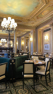 Atmosphère du Restaurant français Café de la Paix à Paris - n°2