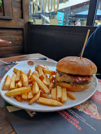 Hamburger du Restaurant de grillades à l'américaine Old Wild West à Torcy - n°4