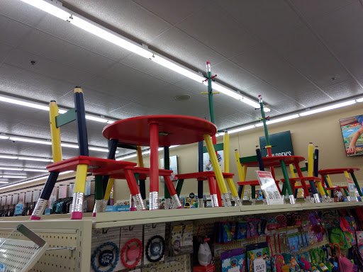 Christian Book Store «Mardel Christian & Education», reviews and photos, 2710 N Greenwich Rd, Wichita, KS 67226, USA