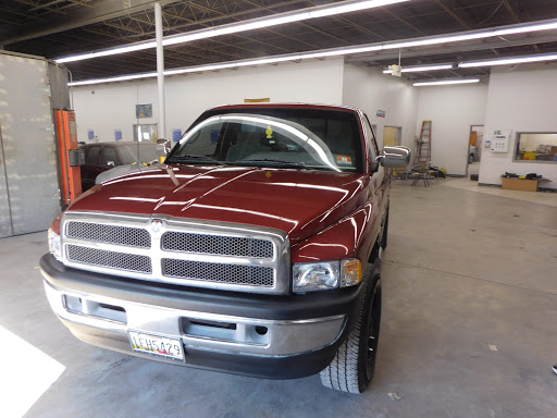 Auto Body Shop «Maaco Collision Repair & Auto Painting», reviews and photos, 111 W Hampton Ave, Capitol Heights, MD 20743, USA