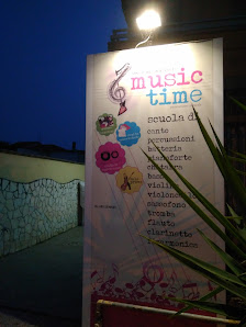 Accademia Musicale MusicTime Via Villarelle, 81043 Capua CE, Italia