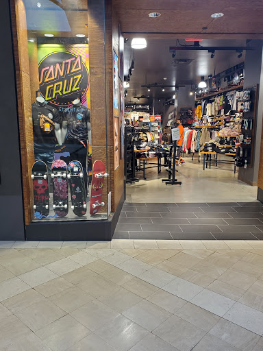 Zumiez