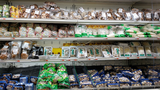 Korean Grocery Store «Lotte Plaza Market - Gaithersburg», reviews and photos, 221 Muddy Branch Rd, Gaithersburg, MD 20878, USA