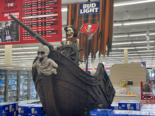 Grocery Store «Winn-Dixie», reviews and photos, 5802 54th Ave N, Kenneth City, FL 33709, USA