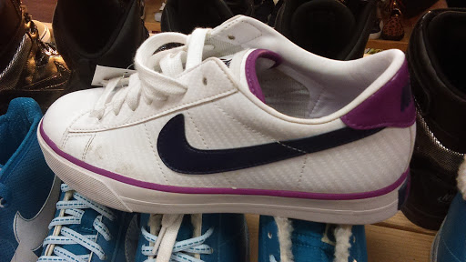 Shoe Store «Shiekh Shoes», reviews and photos, 1100 S Mooney Blvd, Visalia, CA 93277, USA