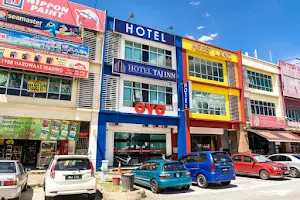 OYO 90282 Hotel Taj (seksyen 7) image