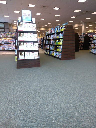 Book Store «Barnes & Noble», reviews and photos, 801 Lehigh Lifestyle Center, Whitehall, PA 18052, USA