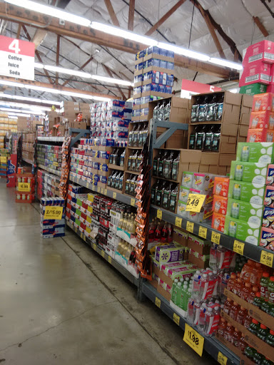 Grocery Store «Grocery Outlet Bargain Market», reviews and photos, 1203 N State St, Ukiah, CA 95482, USA