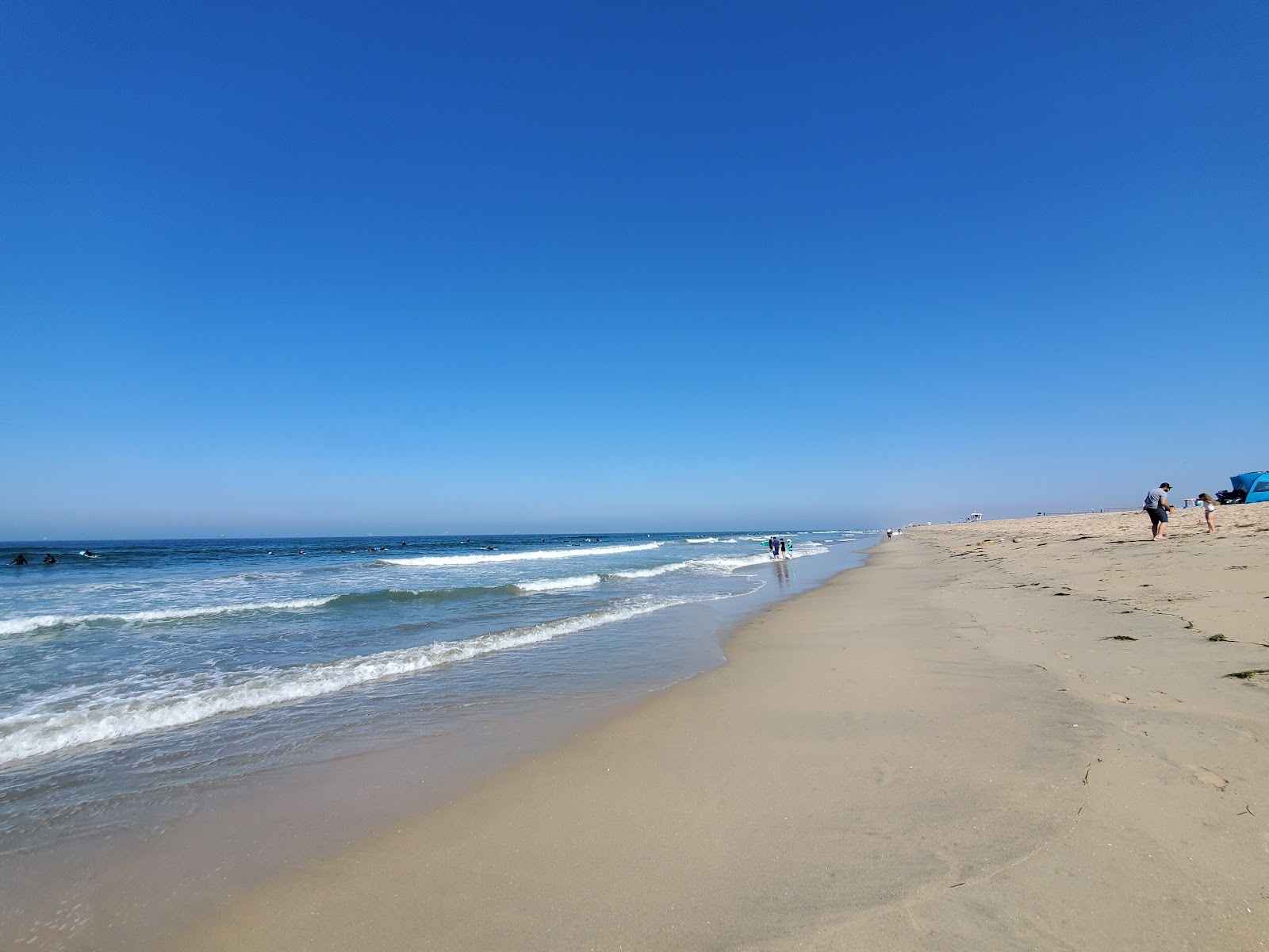 Zdjęcie Bolsa Chica Beach z powierzchnią jasny piasek
