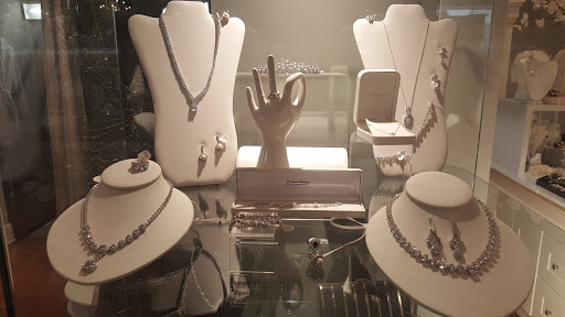 Bridal Shop «Precious Memories Bridal, Formal Fashions & Tuxedos», reviews and photos, 1256 Eastern Ave, Malden, MA 02148, USA