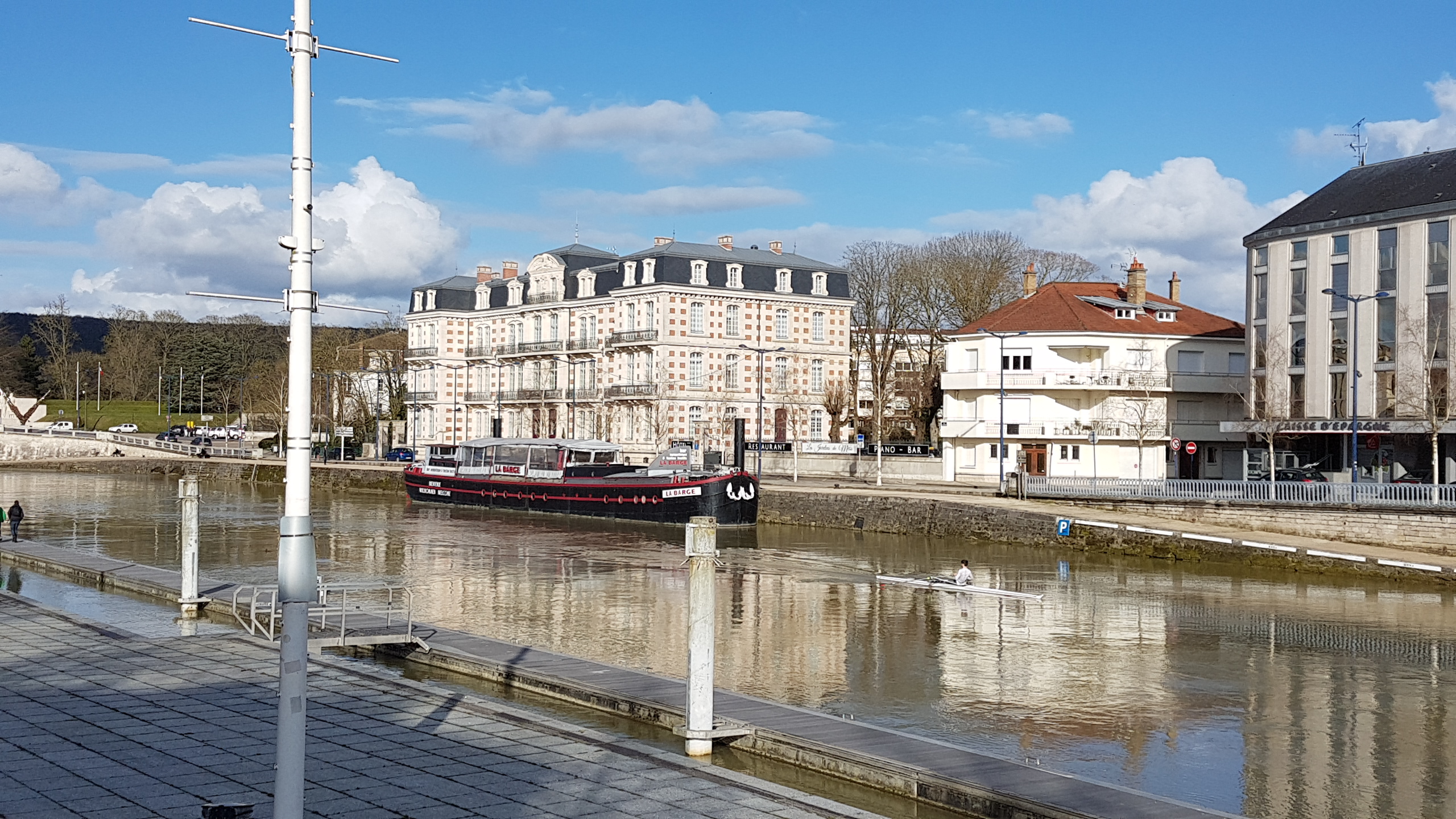 Photo n° 1 de l'avis de Ruud.e fait le 19/03/2018 à 21:12