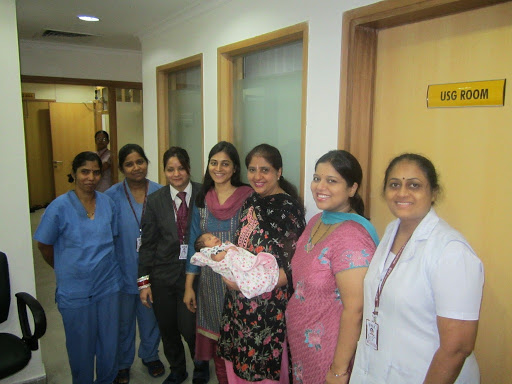 Dr (Mrs.) Sandeep Talwar, Online IVF Specialist in Delhi, Best Infertility Doctor, Egg Freezing, Egg Donation, Ovulation Induction, Test Tube baby in Delhi