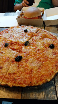 Plats et boissons du Pizzeria PIZZA LORENZO à Villeneuve - n°2