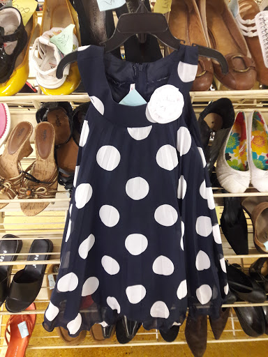 Thrift Store «The Salvation Army Family Store & Donation Center», reviews and photos