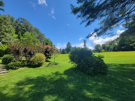 Resort «Highland Lake Inn & Resort», reviews and photos, 86 Lily Pad Ln, Flat Rock, NC 28731, USA